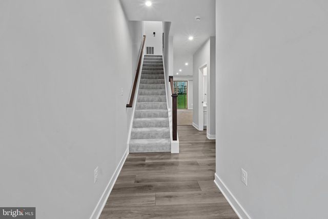 174 BETHLEHEM PL, Brooklyn Park, MD 21225