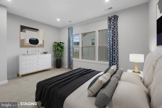 174 BETHLEHEM PL, Brooklyn Park, MD 21225
