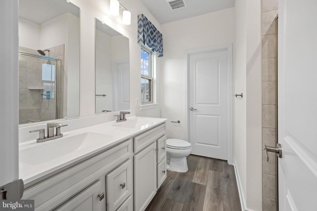 174 BETHLEHEM PL, Brooklyn Park, MD 21225
