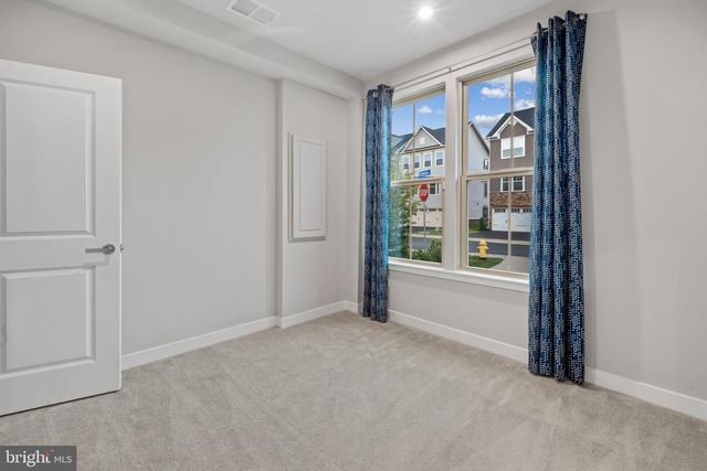 174 BETHLEHEM PL, Brooklyn Park, MD 21225