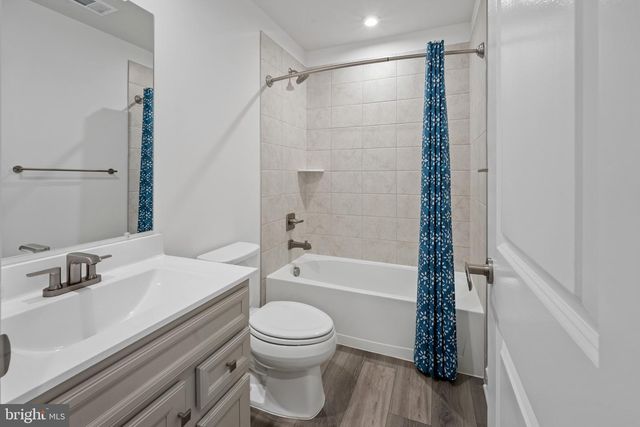 174 BETHLEHEM PL, Brooklyn Park, MD 21225