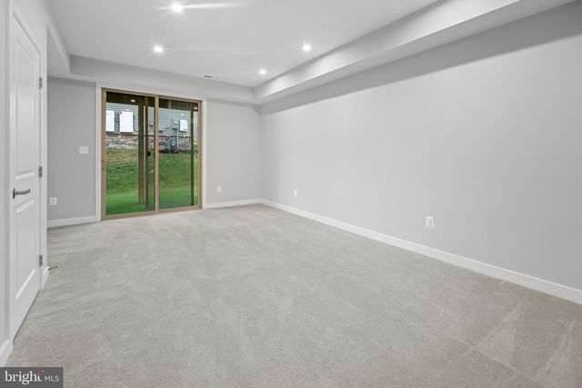 174 BETHLEHEM PL, Brooklyn Park, MD 21225