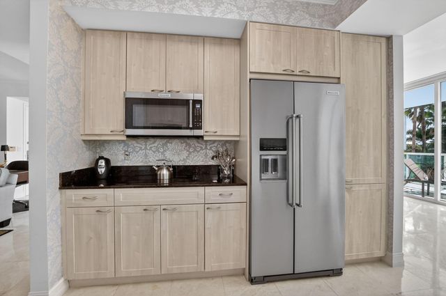 550 SE Mizner Boulevard B307, Boca Raton, FL 33432