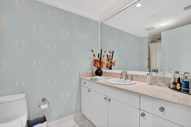 550 SE Mizner Boulevard B307, Boca Raton, FL 33432