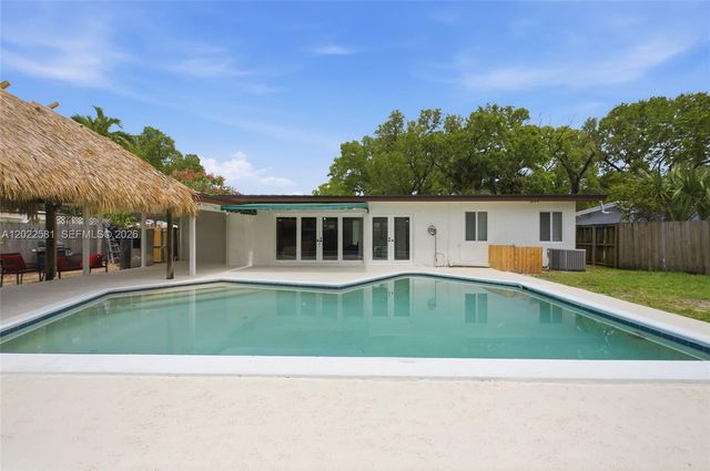 1141 SW 45th Terrace, Plantation, FL 33317