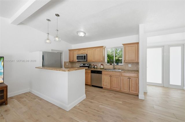 1141 SW 45th Terrace, Plantation, FL 33317