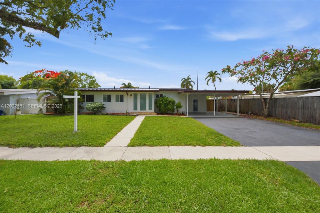 1141 SW 45th Terrace, Plantation, FL 33317