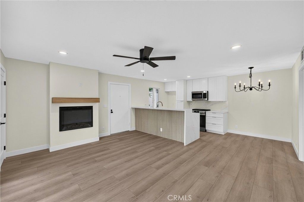 Image 2 of property listing at 2807 S Fairview C, Santa Ana, CA 92704