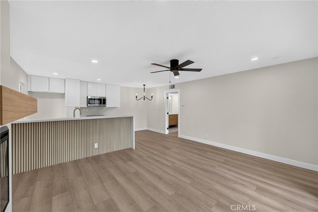 Image 6 of property listing at 2807 S Fairview C, Santa Ana, CA 92704