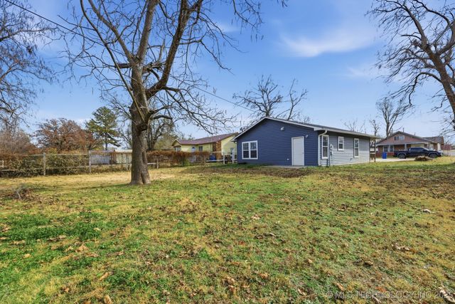 118 W 4th Street, Oilton, OK 74052