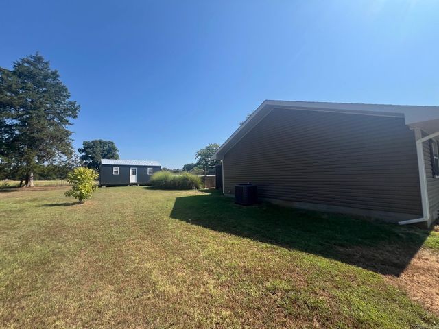 51 Yates, Desha, AR 72527