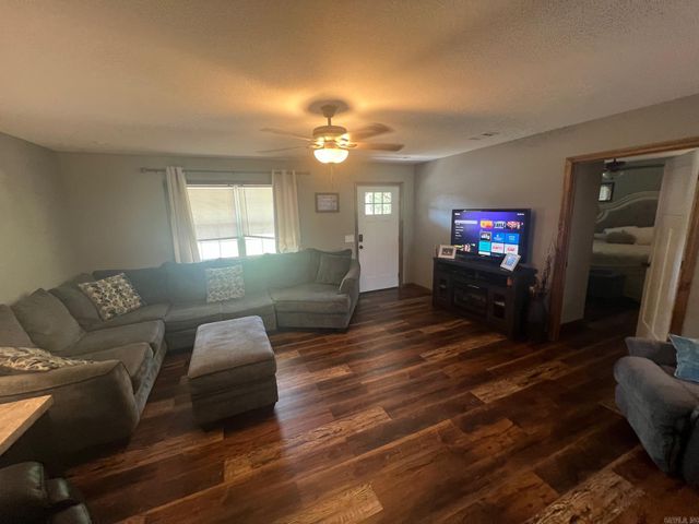 51 Yates, Desha, AR 72527