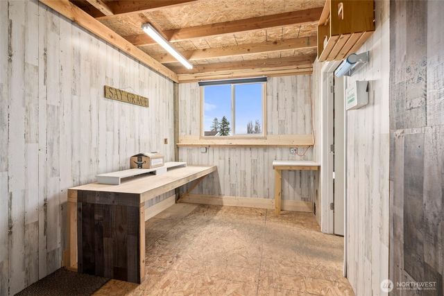 1943 State Route 6, Chehalis, WA 98532