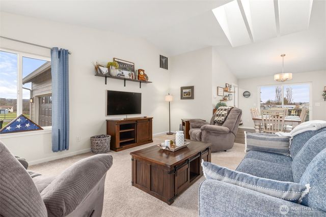 1943 State Route 6, Chehalis, WA 98532