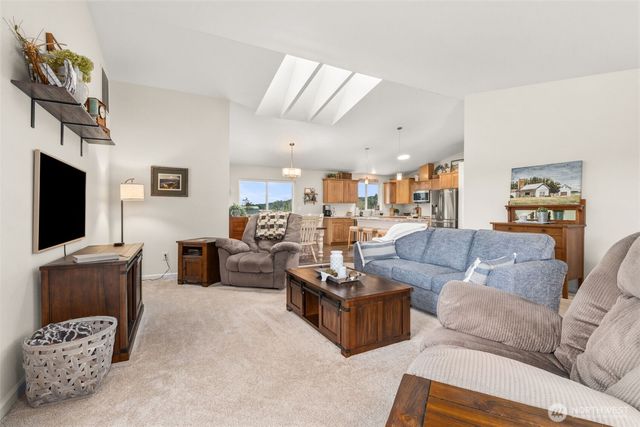 1943 State Route 6, Chehalis, WA 98532