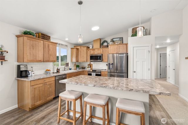 1943 State Route 6, Chehalis, WA 98532