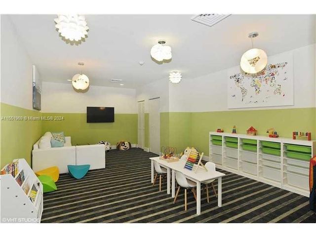 600 NE 27 ST 2304, Miami, FL 33137