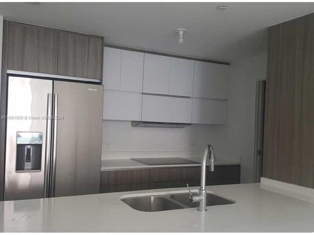 600 NE 27 ST 2304, Miami, FL 33137