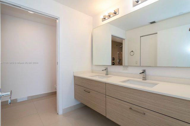 600 NE 27 ST 2304, Miami, FL 33137