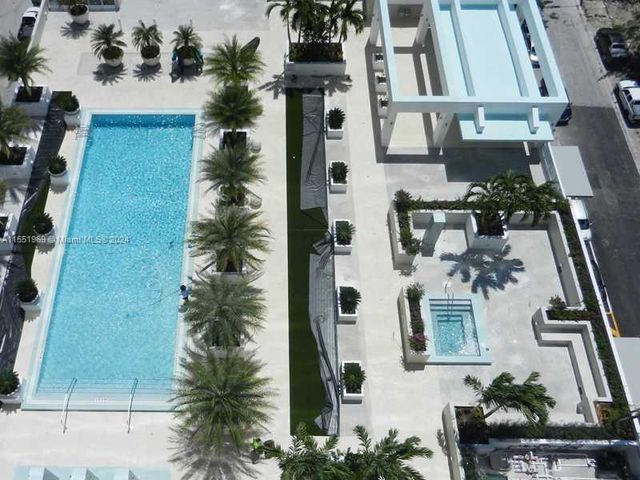 600 NE 27 ST 2304, Miami, FL 33137