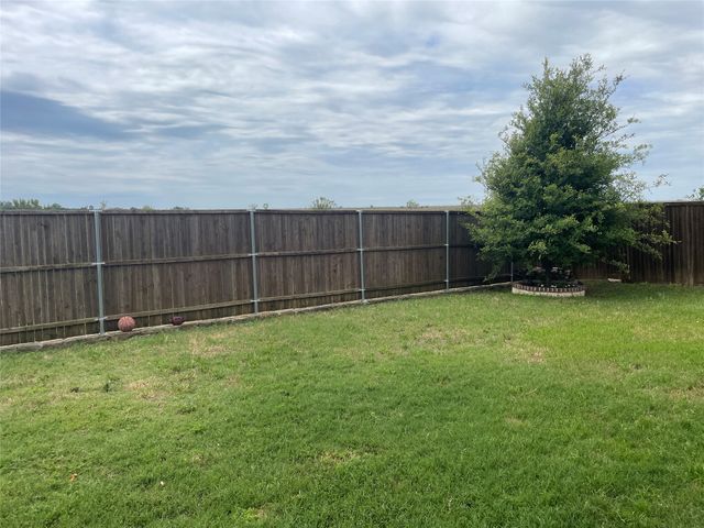 564 Declaration Way, Fate, TX 75189