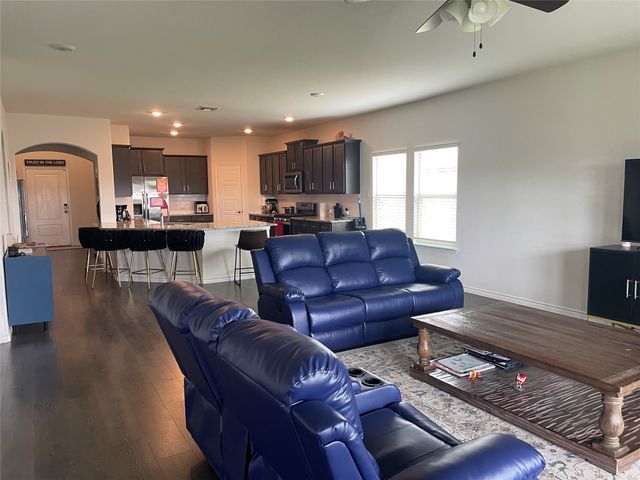564 Declaration Way, Fate, TX 75189