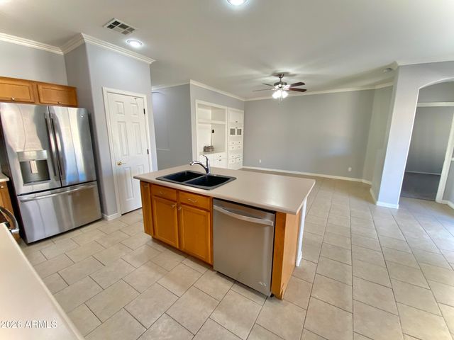 9826 E FLOSSMOOR Circle, Mesa, AZ 85208