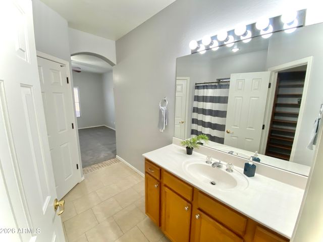 9826 E FLOSSMOOR Circle, Mesa, AZ 85208