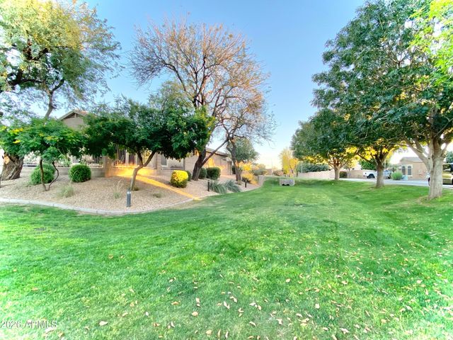 9826 E FLOSSMOOR Circle, Mesa, AZ 85208