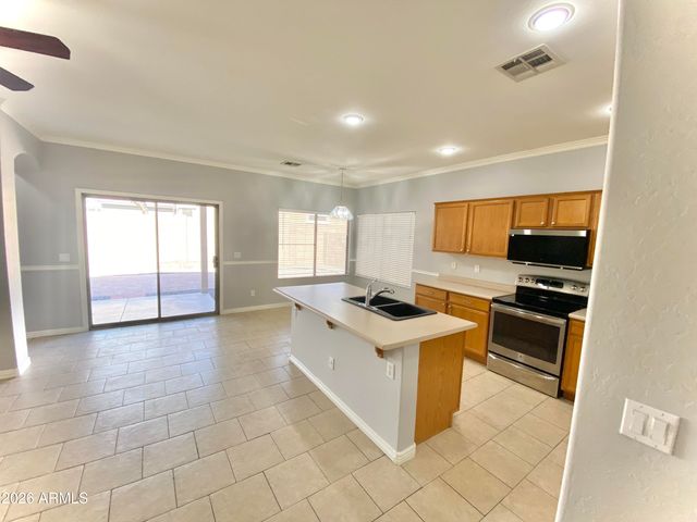 9826 E FLOSSMOOR Circle, Mesa, AZ 85208