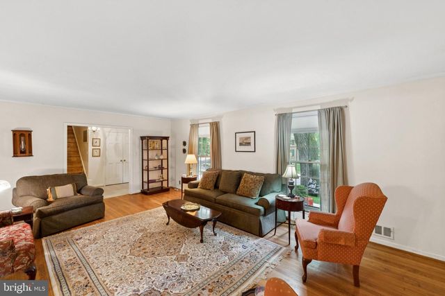 7605 HACKAMORE DR, Potomac, MD 20854