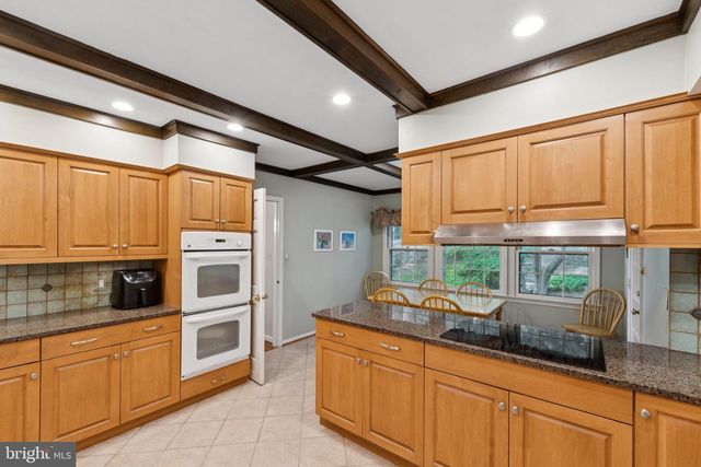 7605 HACKAMORE DR, Potomac, MD 20854