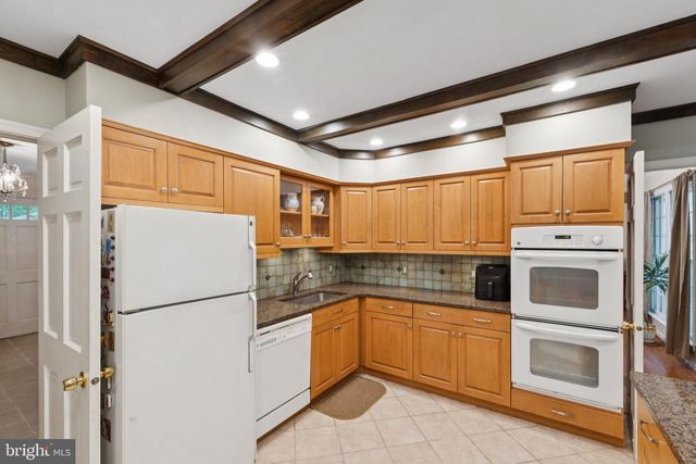 7605 HACKAMORE DR, Potomac, MD 20854