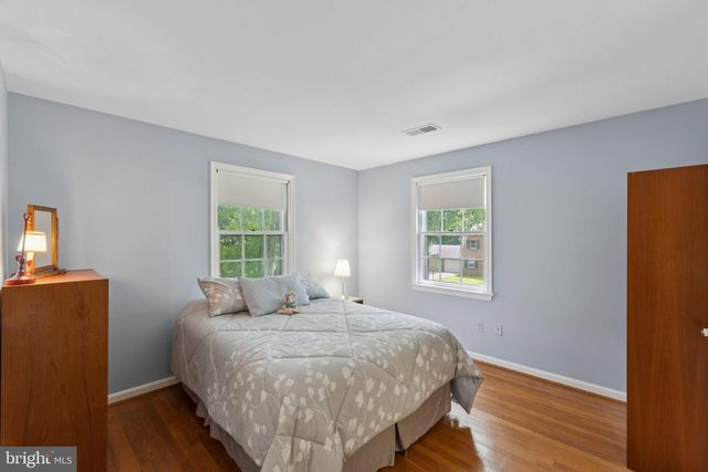 7605 HACKAMORE DR, Potomac, MD 20854