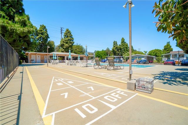 26200 Frampton 32, Harbor City, CA 90710