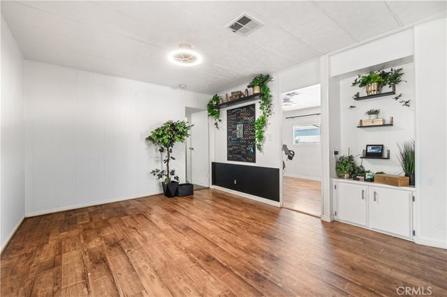 26200 Frampton 32, Harbor City, CA 90710