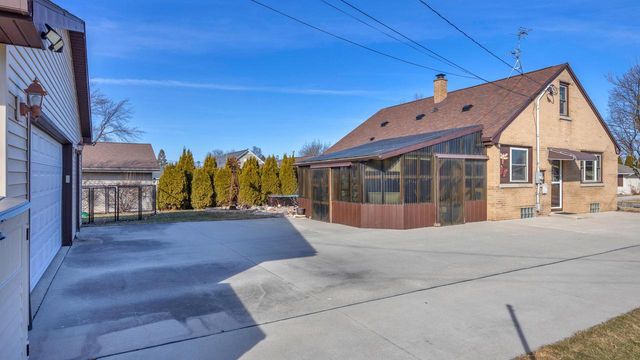 1614 S 25th STREET, Sheboygan, WI 53081