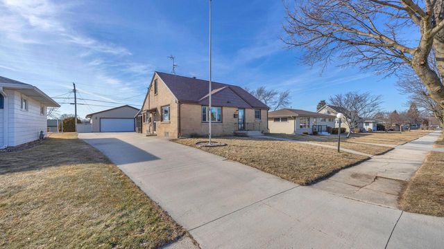 1614 S 25th STREET, Sheboygan, WI 53081