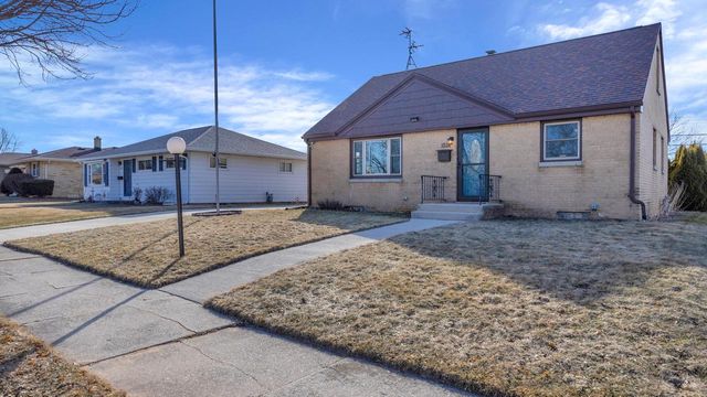 1614 S 25th STREET, Sheboygan, WI 53081