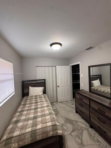1800 Wisteria Street, Wellington, FL 33414