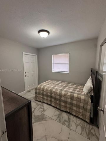 1800 Wisteria Street, Wellington, FL 33414