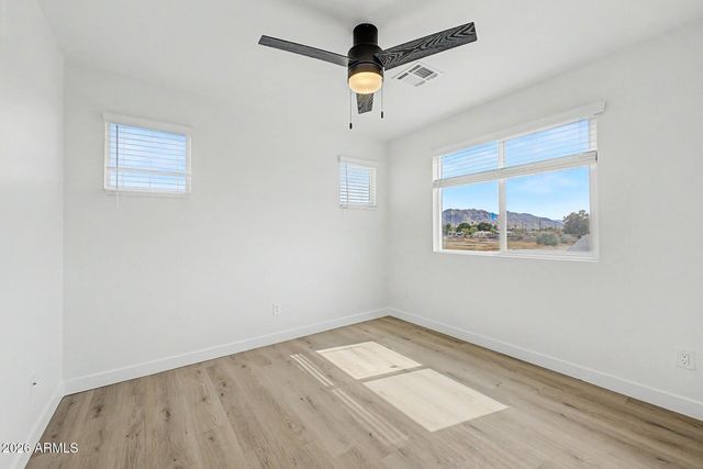 141 W Latona Road, Phoenix, AZ 85041