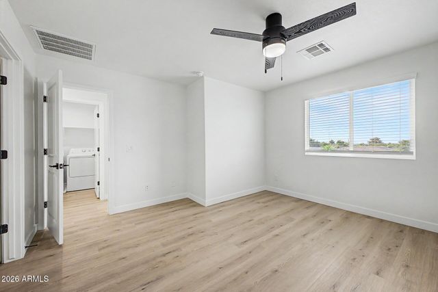 141 W Latona Road, Phoenix, AZ 85041