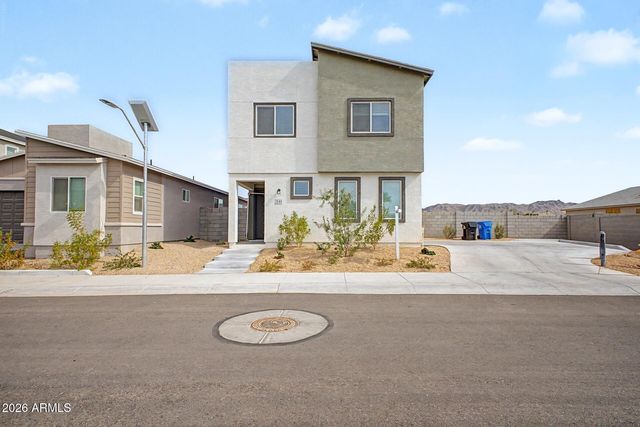 141 W Latona Road, Phoenix, AZ 85041