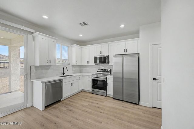 141 W Latona Road, Phoenix, AZ 85041