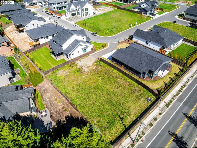 1215 Nw 150TH St, Vancouver, WA 98685