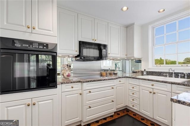 1325 Peachtree Street NE 401, Atlanta, GA 30309