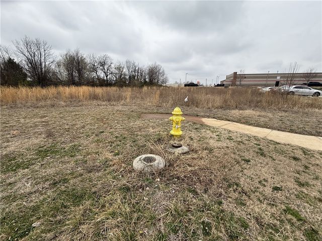 N Simon Sager Avenue, Siloam Springs, AR 72761