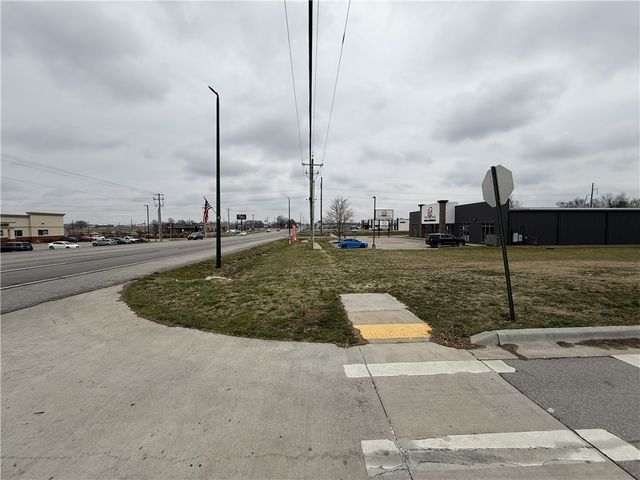 N Simon Sager Avenue, Siloam Springs, AR 72761