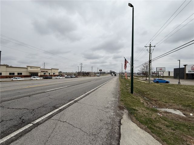 N Simon Sager Avenue, Siloam Springs, AR 72761